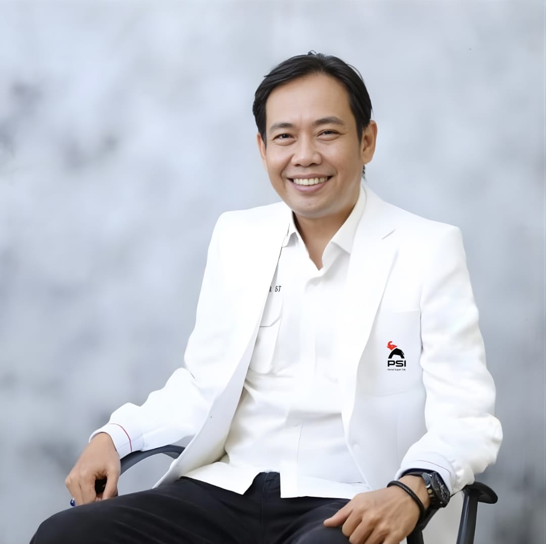 Husin Alwi, ST., AIFO. P.